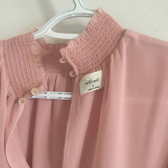 ARITZIA Wilfred long sleeve High-Neck Blouse Light Pink Timeless & Elegant SZ S - Picture 4 of 6